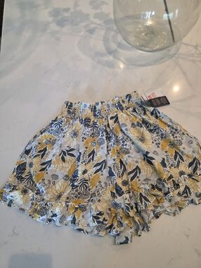 Floral Ruffle Shorts